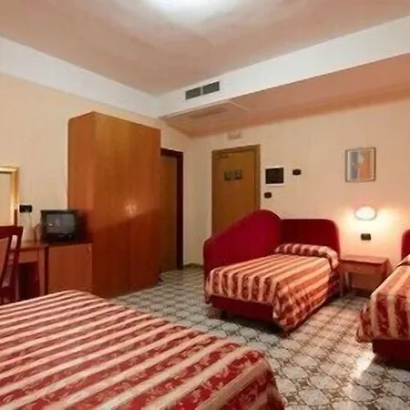 Gaggiano فندق