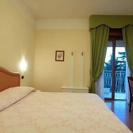 Hotel Gaggiano 3*