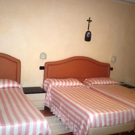 فندق Gaggiano 3*